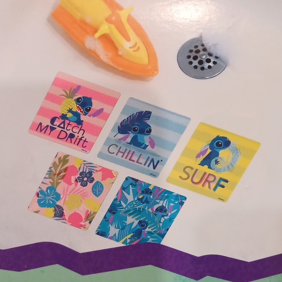 Disney Lilo & Stitch Non Slip Bath Tub Shower Treads Stickers 5 pk - Picture 2 of 7